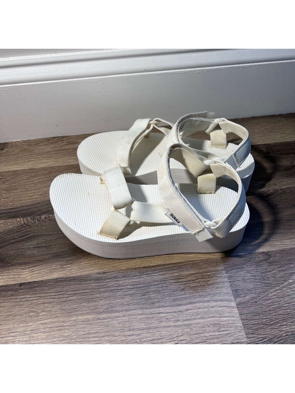 Teva white platform sandals, women's size 6
